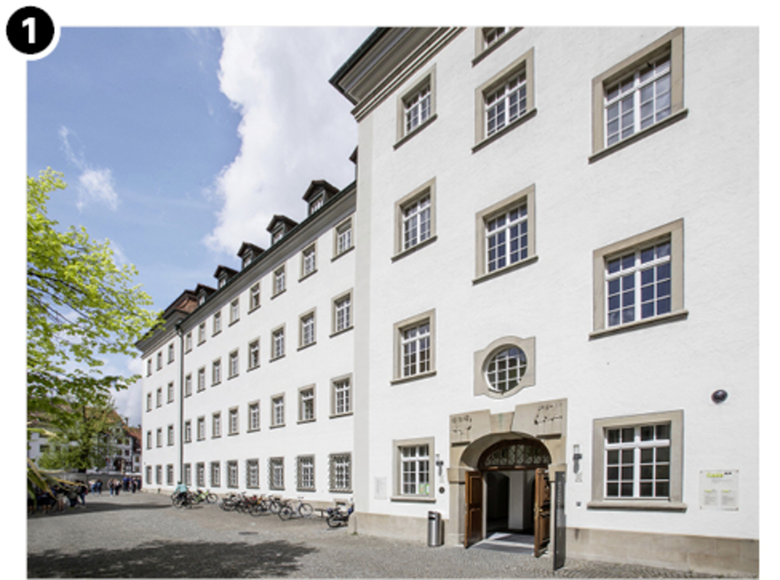 <p><strong>   flade Klosterschulhaus</strong><br /><strong>   Knabenschule</strong> <br />   Klosterhof 6c<br />   CH-9000 St.Gallen</p>