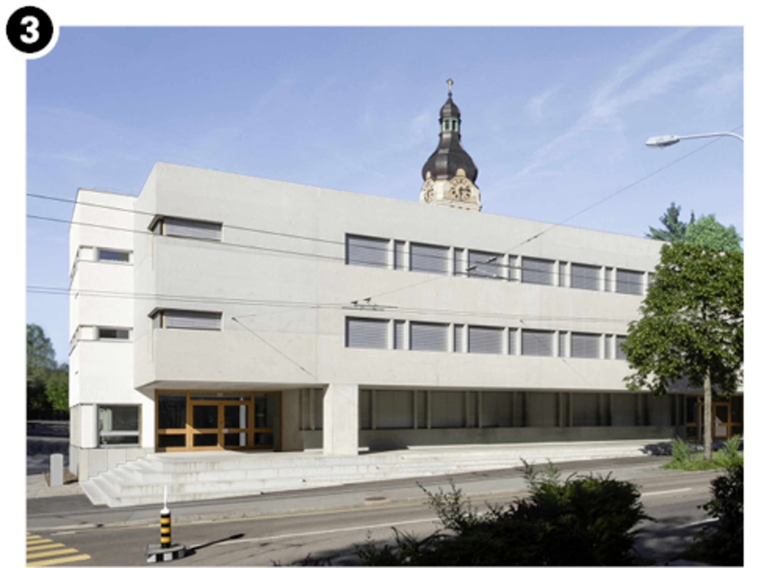 <p><strong>   flade Notkerschulhaus</strong><br />   Lindenstrasse 175 <br />   CH-9016 St.Gallen</p>