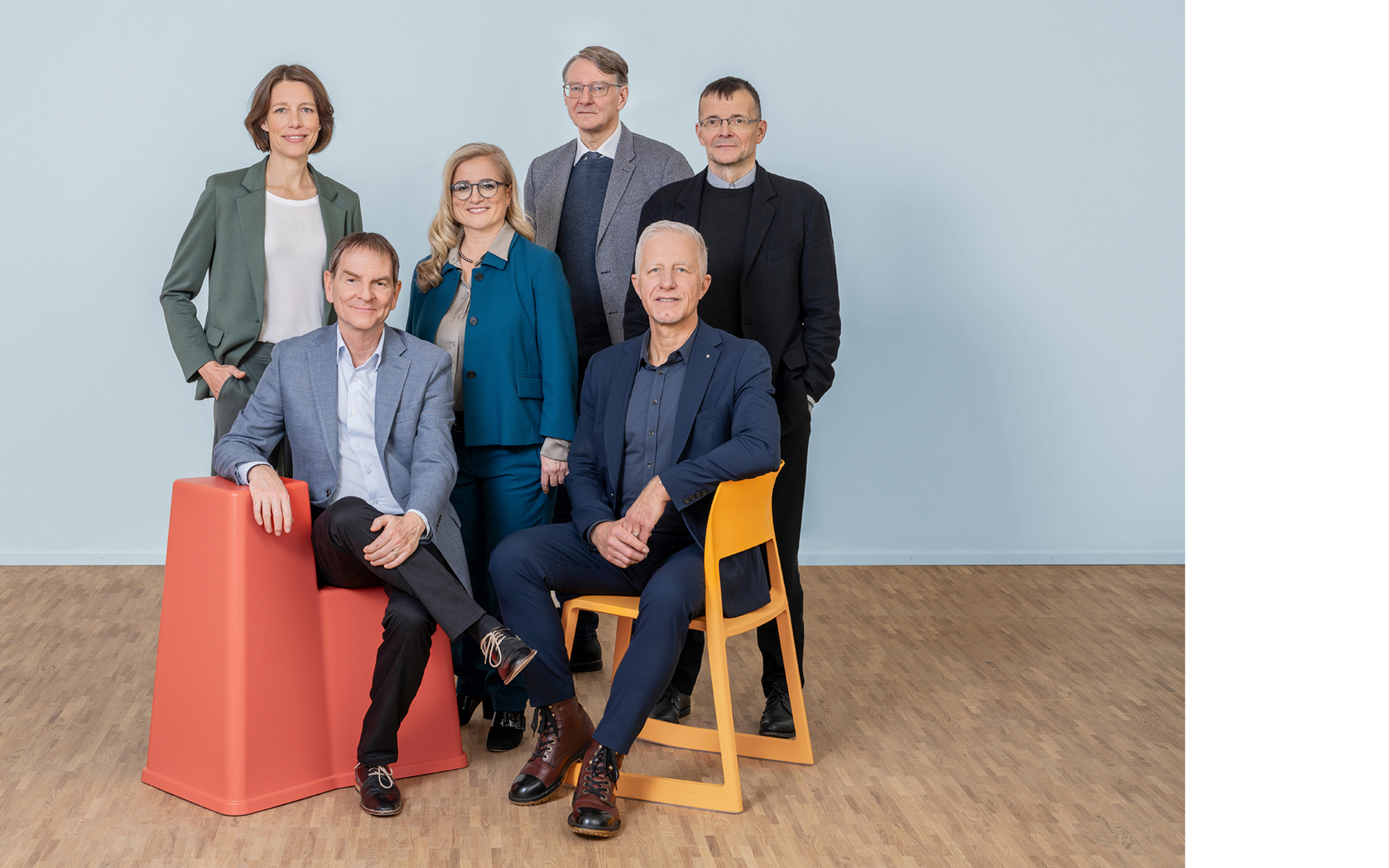 <p>St.Galler Stadtrat<br />(v.l.) Sonja Lüthi, Direktion Soziales und Sicherheit; Peter Jans, Direktion Technische Betriebe; Maria Pappa, Direktion Inneres und Finanzen; Manfred Linke, Stadtschreiber; Mathias Gabathuler, Direktion Bildung und Freizeit; Markus Buschor, Direktion Planung und Bau</p>